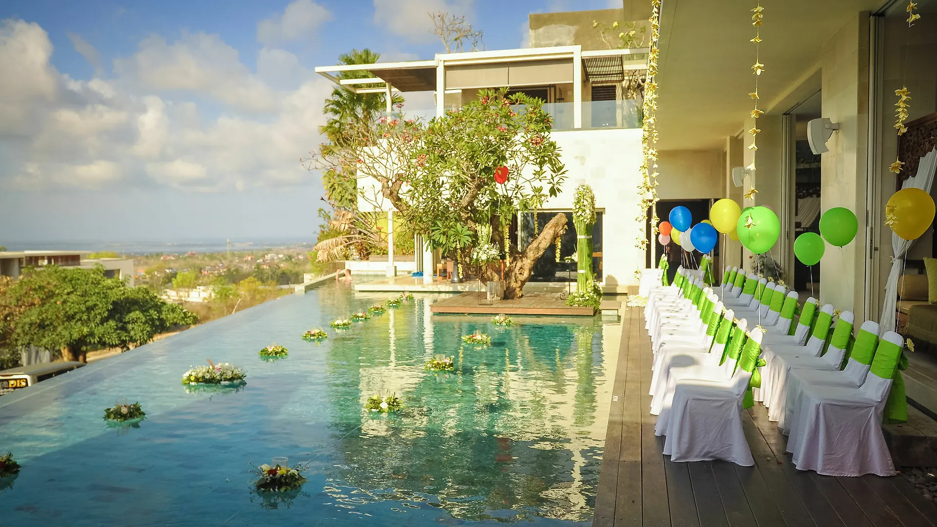 Tigadis Villa Ungasan  Indonesia