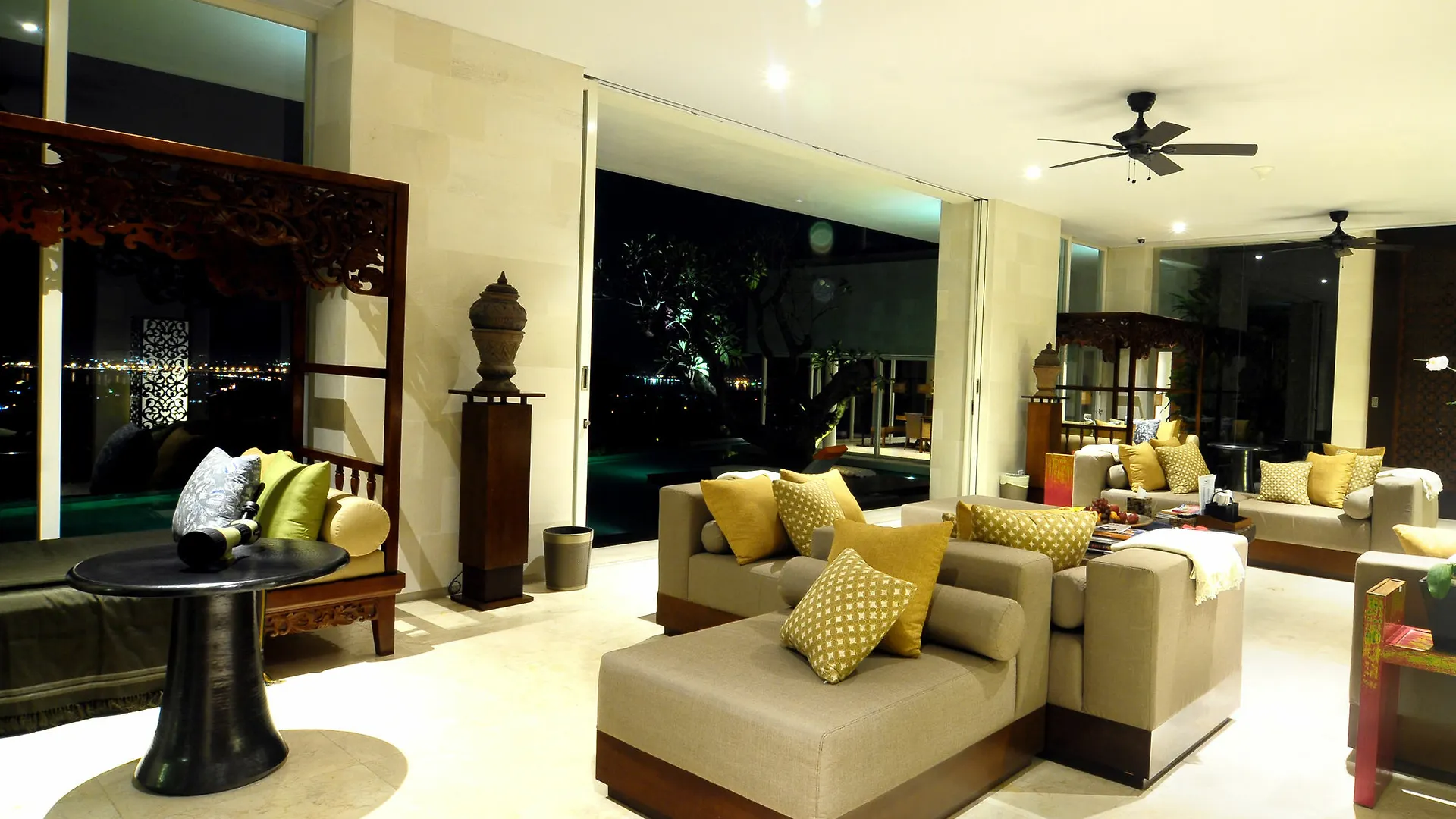 Tigadis Villa Ungasan  Ungasan (Bali)
