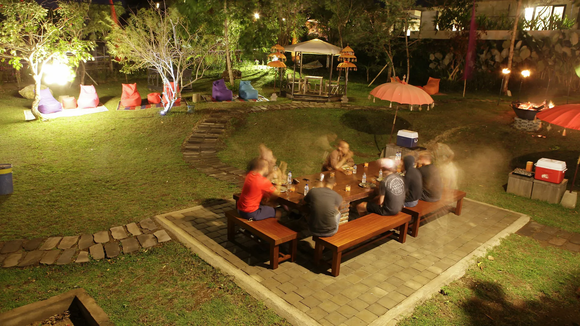 Tigadis Villa Ungasan  Ungasan (Bali)